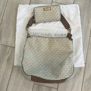 Michael Kors Cream & Brown Leather MK Logo Bag W/ Free‎ Zip Wallet- Preloved